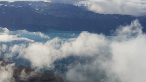 グリーンランド北極圏湖ツンドラ風景 — ストック動画