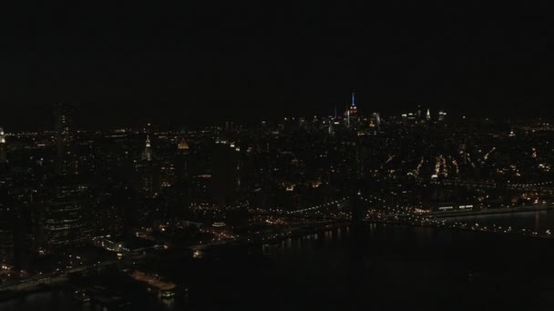 Manhattan beleuchtete Wolkenkratzer New York — Stockvideo