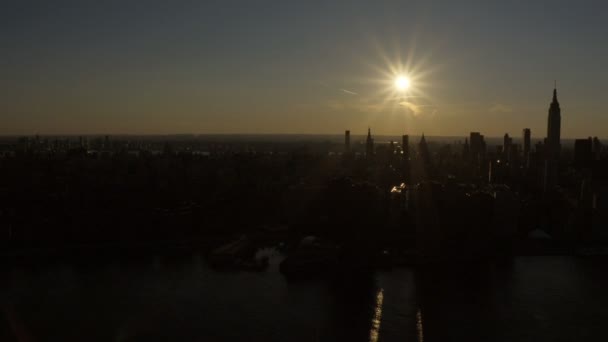 Empire State beim Aufbau von New York — Stockvideo