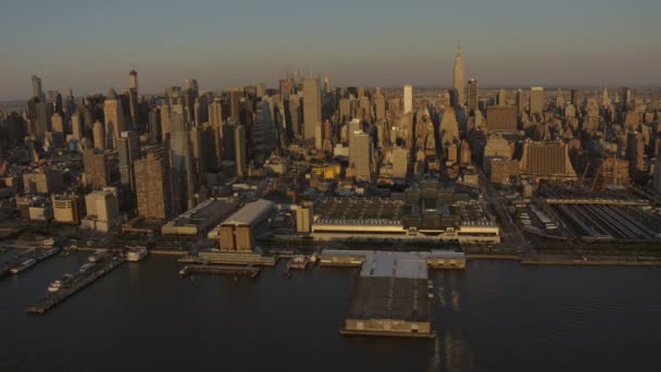 Stavová říše Manhattan v New Yorku — Stock video