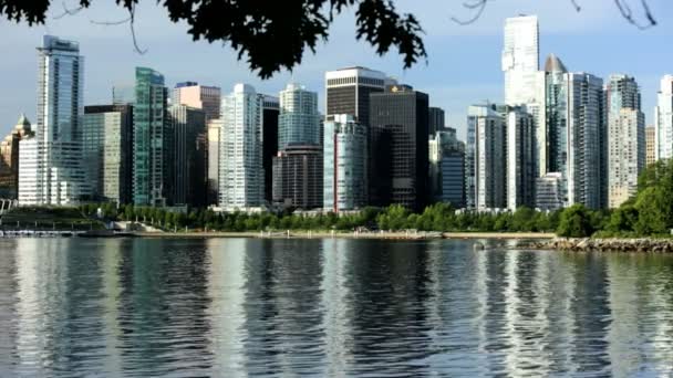 Vancouver Harbor Hochhäuser am Wasser — Stockvideo