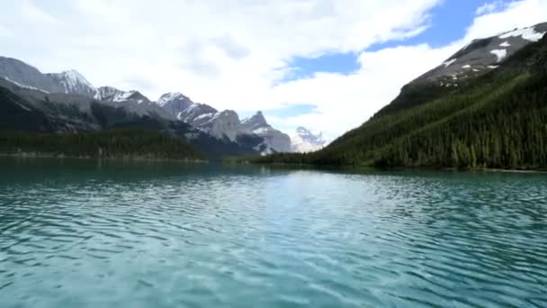 Spirit Lake Scenic Mountains landschap — Stockvideo