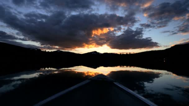 Espíritu Lago paisaje escénico al atardecer — Vídeos de Stock