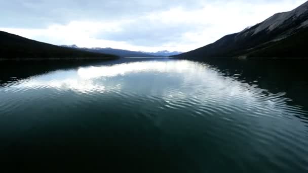 Spirit Lake paesaggio panoramico montagne — Video Stock