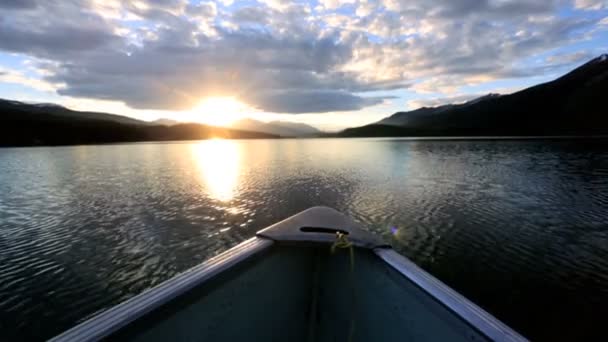 Spirit Lake naturskönt landskap vid solnedgången — Stockvideo