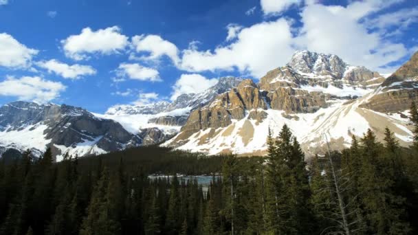 Canadá Snow Mountains Lago Glacial — Vídeo de Stock