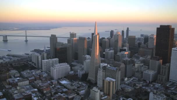 Pôr-do-sol vista cidade arranha-céus San Francisco — Vídeo de Stock