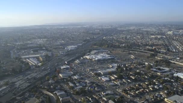 Zona de negocios de autopistas suburbanas San Francisco — Vídeos de Stock
