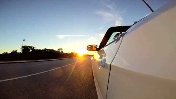 Viagem de carro em cabriolet de luxo — Vídeo de Stock