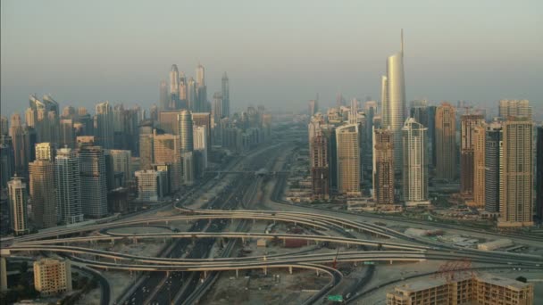 Dubai, Sheikh Zayed Road snijpunt — Stockvideo