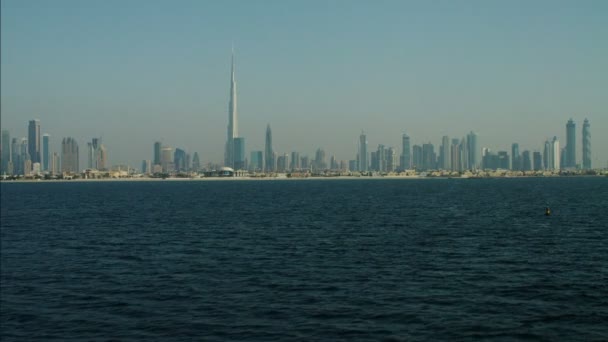 Flygutsikt Dubai skyline — Stockvideo