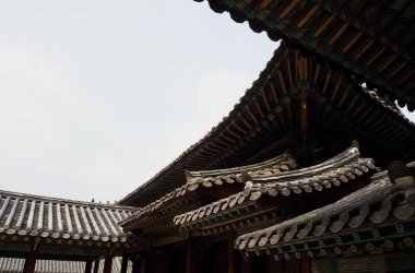 Geleneksel Kore Sarayı Changgyeonggung, Geleneksel Bina