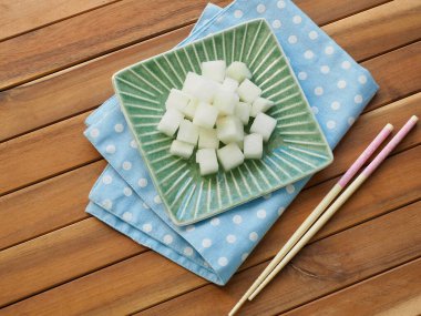 Asya yemeği turpu, tavuk turpu.