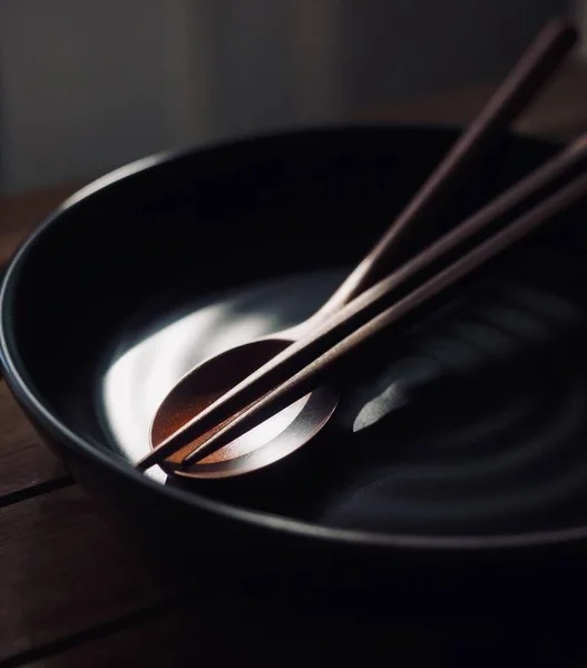 Wooden Spoon Chopsticks Porcelain Plate — Stock Photo, Image