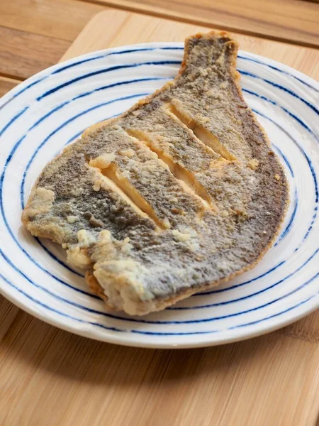 Grilled Flounder Porcelain Plate — Stock Photo, Image