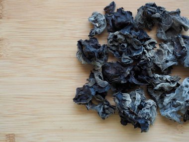 Asya yemeği kurutulmuş ağaç kulak mantarı.