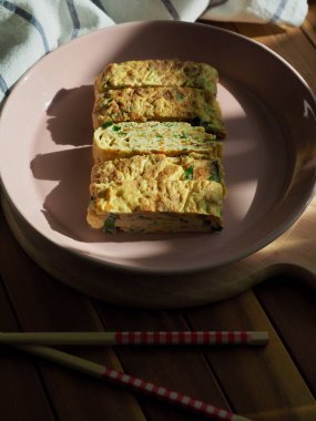 Asya yemeği Çin böreği, Tamago yak