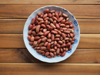 Organik fıstıklar, yiyecekler, atıştırmalıklar.