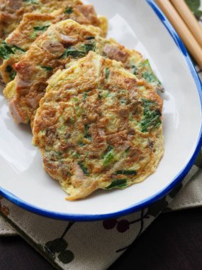 Kore usulü yumurta sebzeli krep.