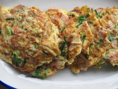 Kore usulü yumurta sebzeli krep.