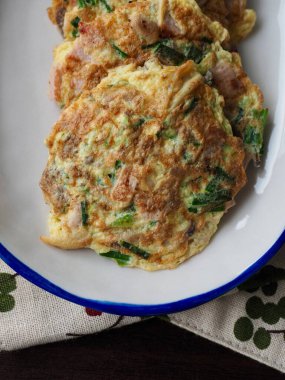 Kore usulü yumurta sebzeli krep.