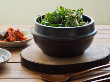 Shepherd 'ın çantasındaki soya fasulyesi çorbası.