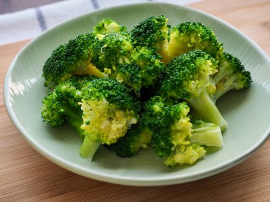 Taze organik sebzeler yeşil brokoli.