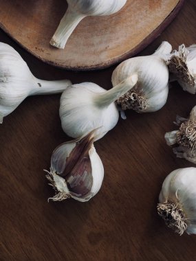 Taze organik sebze, sarımsak, gıda malzemesi.
