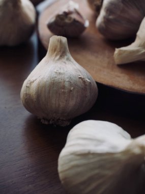 Taze organik sebze, sarımsak, gıda malzemesi.