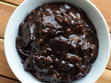 Seramik kasede Jajang sosu