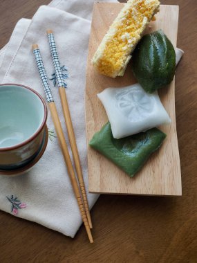 Kore geleneksel yemekleri, çeşitli pirinç kekleri.