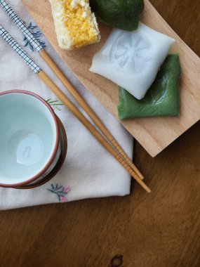 Kore geleneksel yemekleri, çeşitli pirinç kekleri.