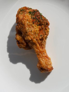 Kızarmış Tavuk Bacağı, Yemek, Yemek