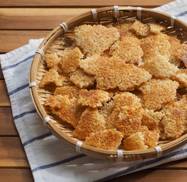 Kore yemeği Nurungji, çıtır pirinç kabuğu.