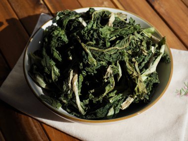 Kore yemeği malzemesi kurutulmuş turp yeşili, Siraegi.