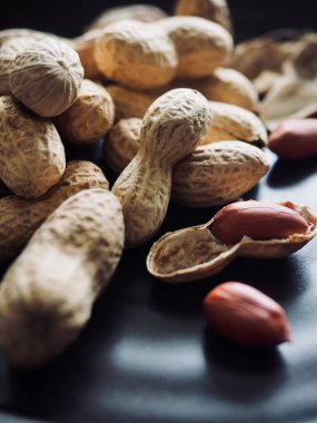 Organik fıstıklar, yiyecekler, atıştırmalıklar.