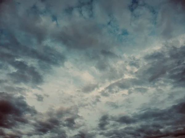 Dunkle Wolken Und Himmelslandschaft — Stockfoto