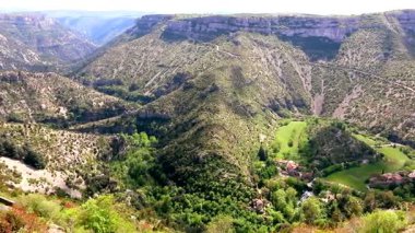 Panoraque d 'un val des causses' e gidiyoruz. 