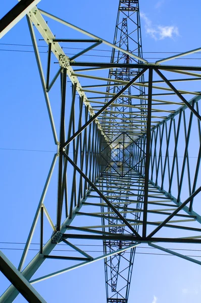 Pylon Den Blå Himlen — Stockfoto