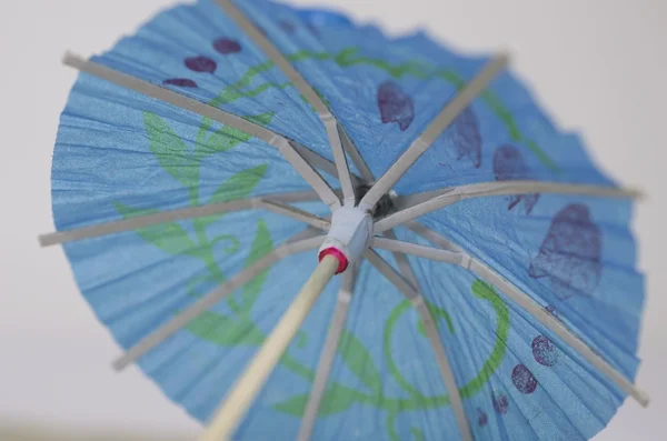 Küçük kağıt şemsiye — Stok fotoğraf