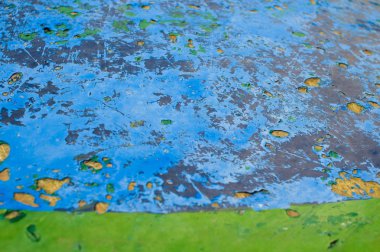 Mavi boyalı kat ahşap