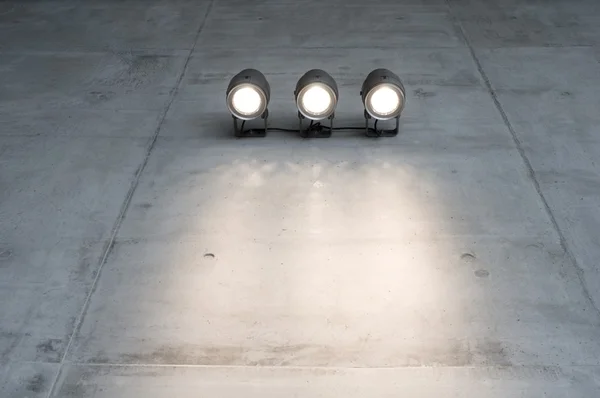 Concrete surface with lamps — ストック写真