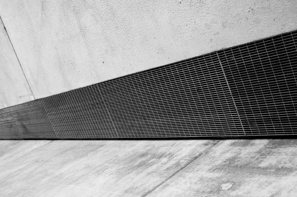 Drain grating on the street — Stock Photo, Image