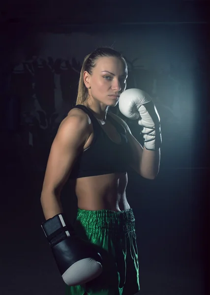 Portret dziewczyny boks — Zdjęcie stockowe