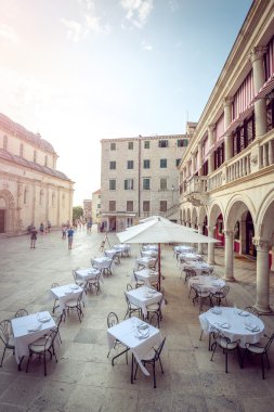 Sibenik eski şehirdeki Restoran