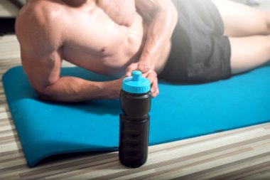 Protein sallamak adam