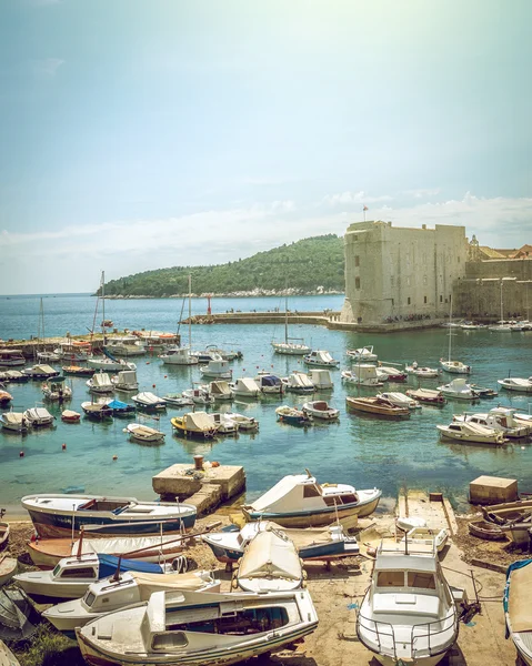 Dubrovnik båt hamn — Stockfoto