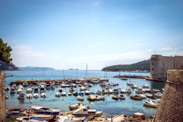 Dubrovnik båt hamn — Stockfoto