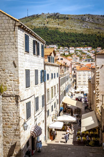 Життя вулиці Дубровник, Хорватія — стокове фото