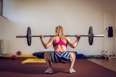 Ağırlığı ağız kavgası yaparken kız